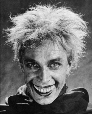 The Man Who Laughs!  A Tragic Romance Starring Conrad Veidt?